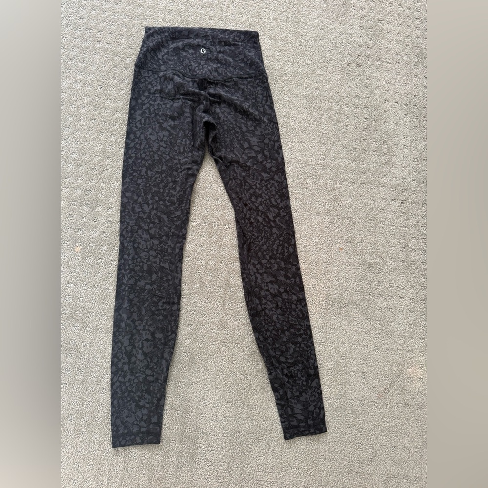 Lululemon Black Patterned Align leggings